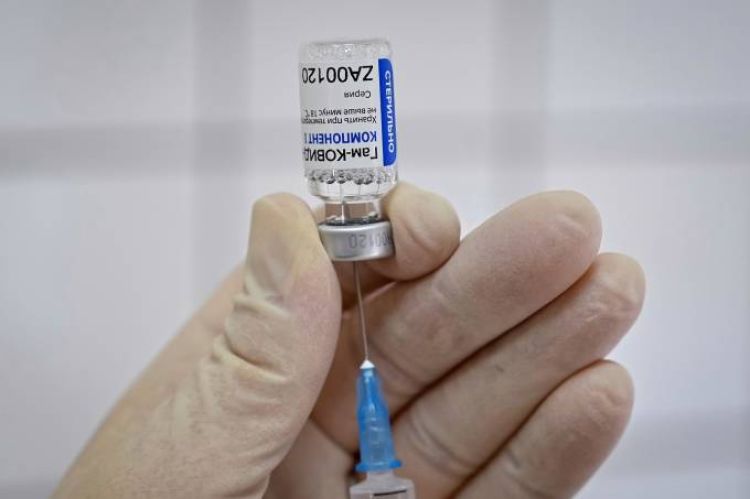 Minas Gerais recebe novas doses da vacina contra a Covid-19 para imunizar idosos com idade entre 65 e 69 anos