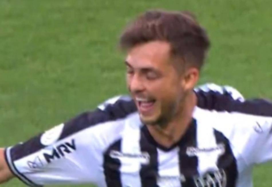 Atlético vence o Atlético-GO e continua na cola do líder São Paulo