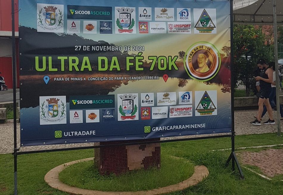 Corredores fazem retirada do kit de participação na Ultra da Fé 70K