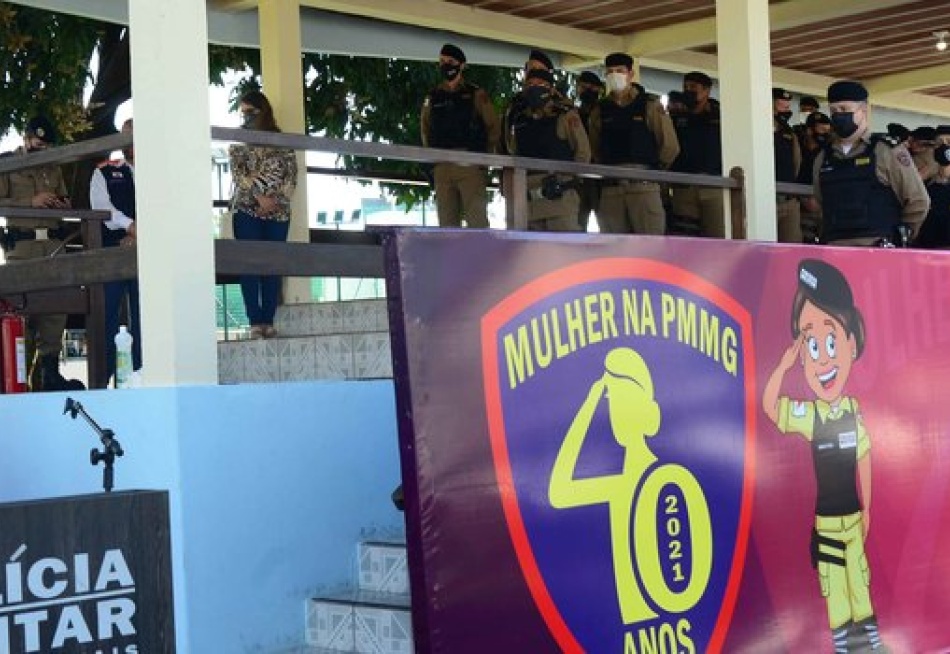 Romeu Zema participou de comemorações dos 40 anos do ingresso das mulheres na PMMG