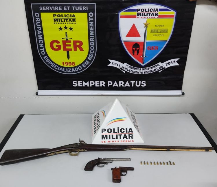 Polícia Militar apreende armas de fogo no Povoado do Brejo Alegre, em Itaúna