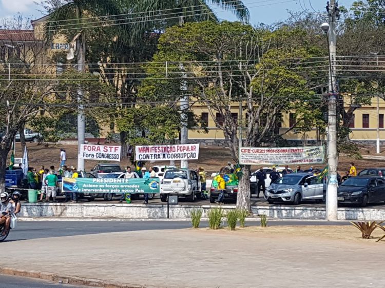 Carreata em Pará de Minas manifesta apoio ao presidente Jair Bolsonaro