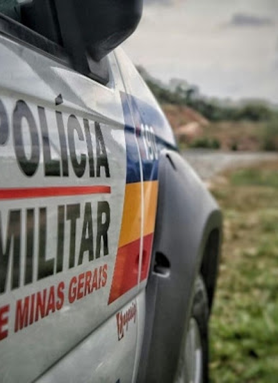 Menor é apreendido em Divinópolis acusado de comunicar falso roubo de carro