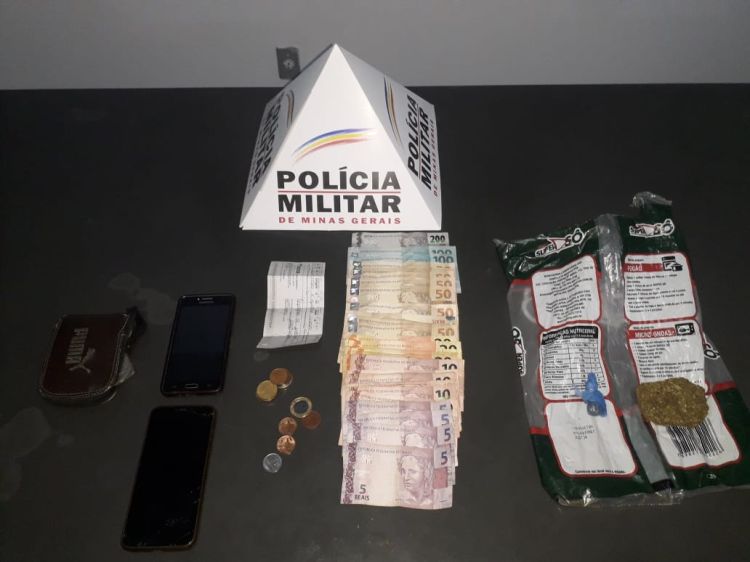 Dupla é presa em Papagaios acusada de tráfico de drogas
