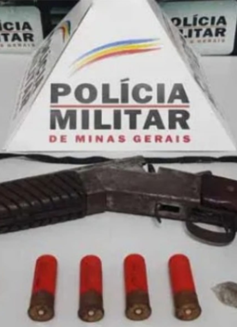Polícia Militar apreendeu uma escopeta, munição e duas buchas de maconha no bairro Recanto da Lagoa