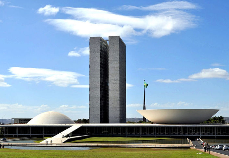 Senado pretende votar nesta quinta-feira o programa Auxílio Brasil