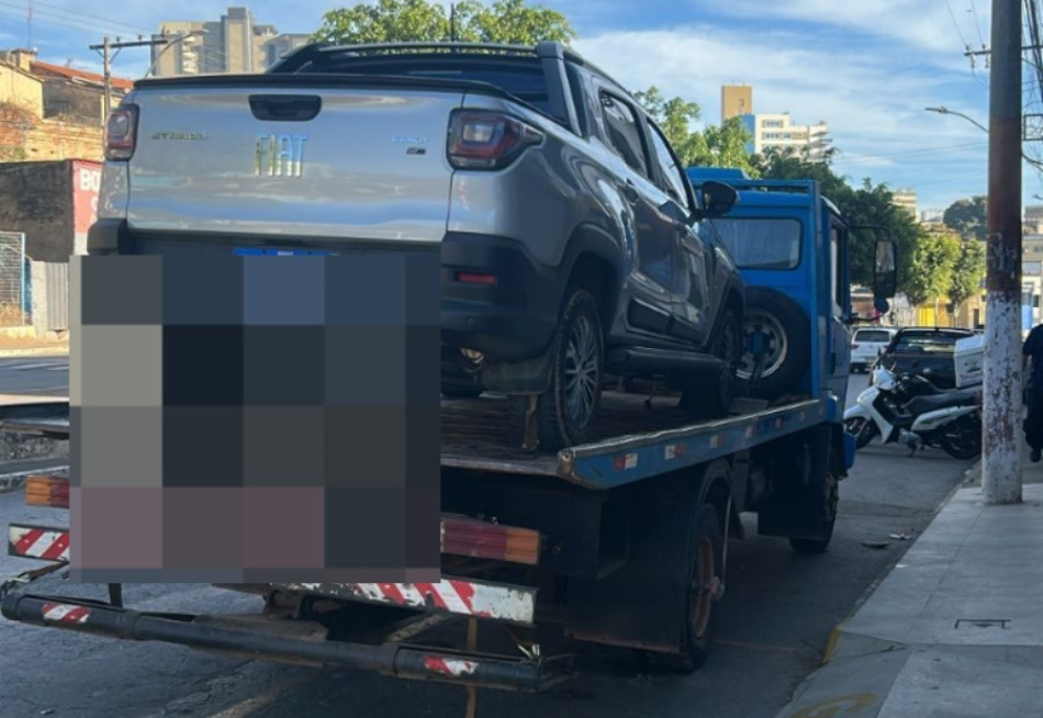 PARÁ DE MINAS – Polícia Militar recupera veículo com sinais de adulteração no bairro Dom Bosco