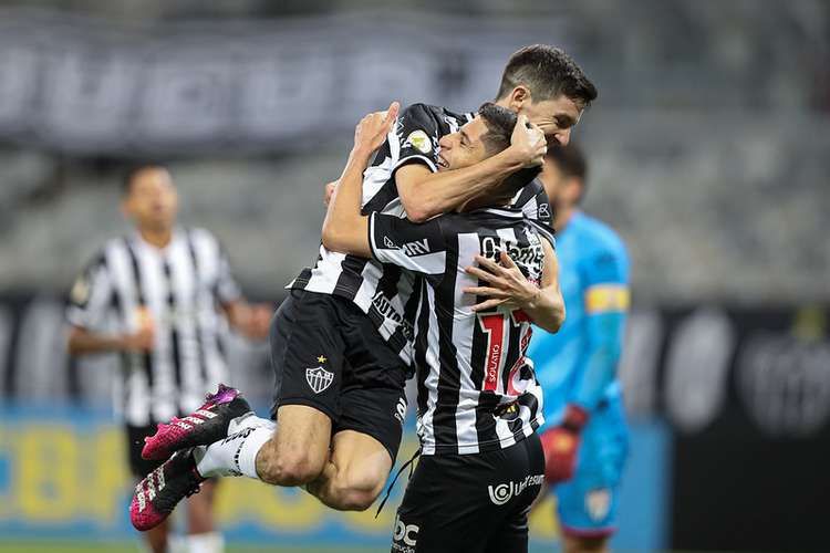 Atlético goleia o Atlético-GO e sobe para o quinto lugar na tabela de classificação do Campeonato Brasileiro