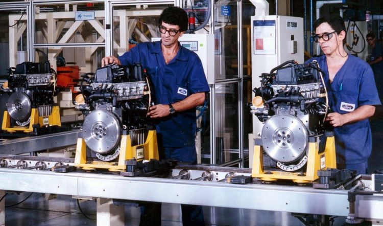 Há mais de um século no país, Ford encerra a produção de veículos no Brasil
