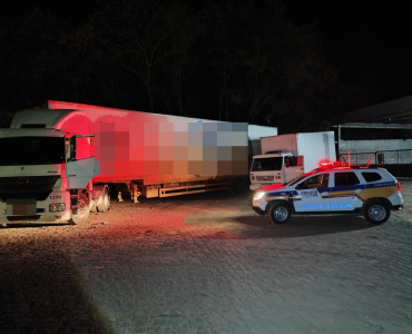 PM frustra roubo de carreta em posto de combustíveis na BR-262