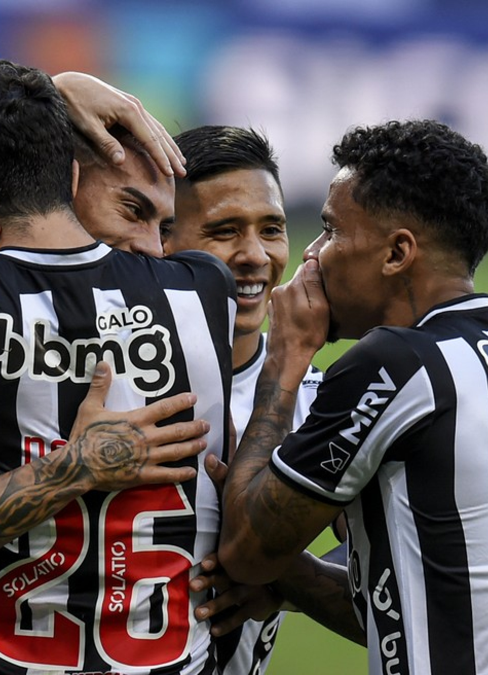 Atlético vence xará paranaense e se mantém na vice-liderança do Campeonato Brasileiro