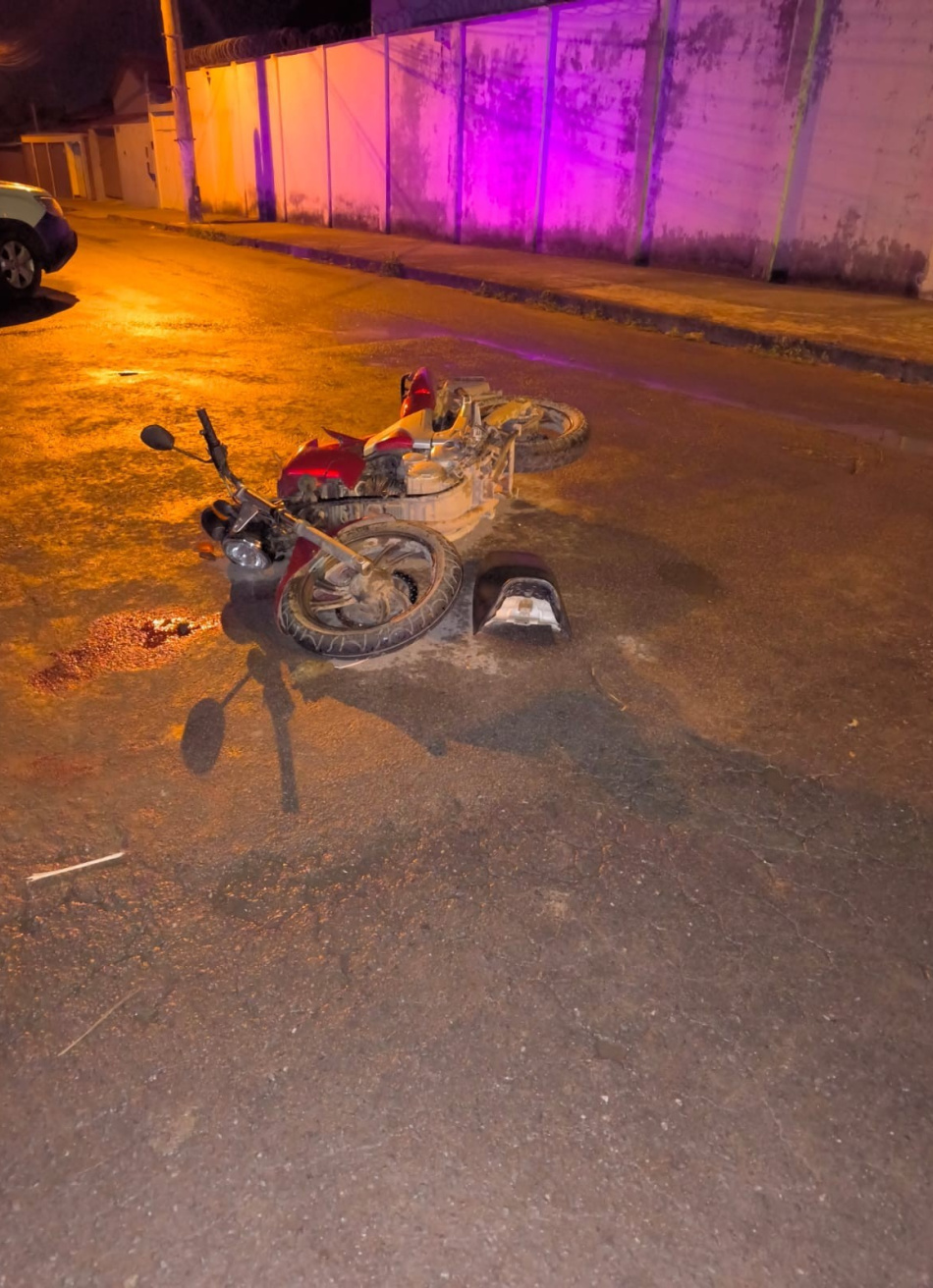 Colisão no bairro Esplanada deixa motociclista ferida