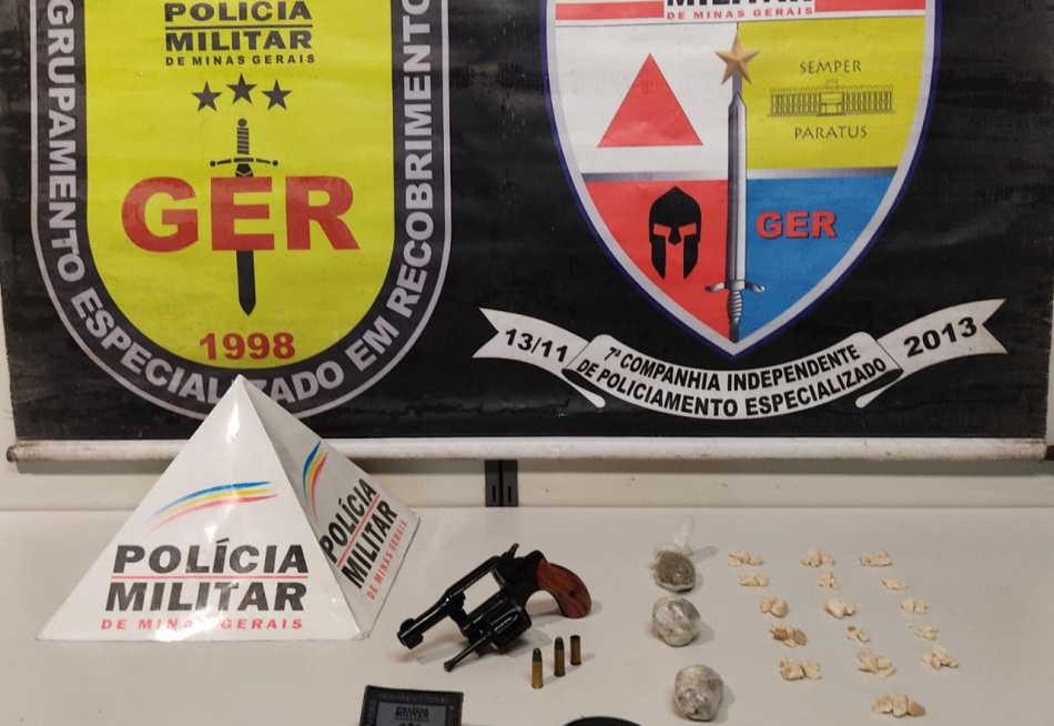 Polícia Militar apreendeu drogas e arma de fogo em Divinópolis