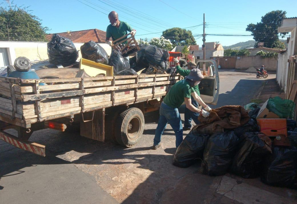 Mutirão de limpeza retirou mais de 21 toneladas de objetos nos bairros JK, São Vicente de Paulo e Esplanada