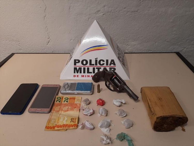 Rapaz de 23 anos é preso em Divinópolis acusado de tráfico de drogas e porte ilegal de arma de fogo