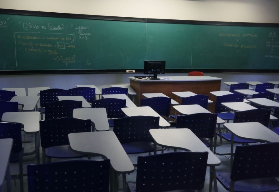 Pandemia da Covid-19 vai impactar contratos das mensalidades das escolas em 2021