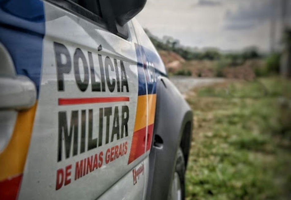 Motorista com sintomas de embriaguez alcoólica é preso após se envolver em um acidente em Pará de Minas