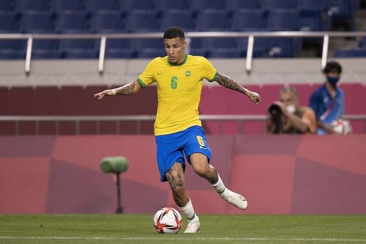 Arana é convocado para os jogos do Brasil pelas Eliminatórias e poderá desfalcar o Atlético em três partidas do Brasileirão e uma da Copa do Brasil