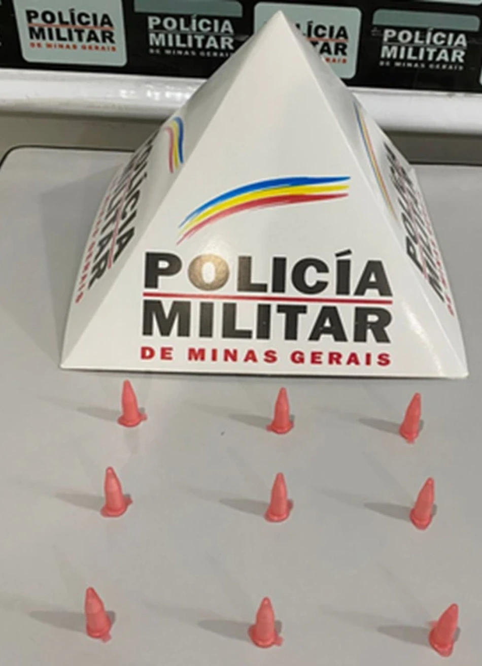 Polícia Militar apreende menor por ato infracional ligado ao tráfico de drogas em Nova Serrana