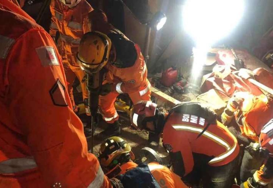 Menina de 1 ano e 8 meses morreu na madrugada desta terça-feira no bairro Jaqueline, em Belo Horizonte, após desabamento de prédios