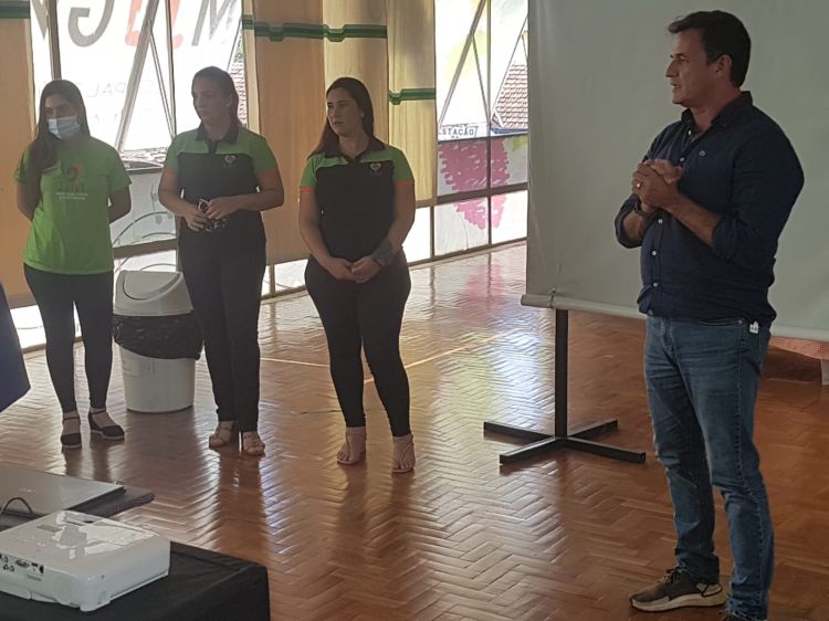 Parceria da prefeitura cria novo atendimento de equoterapia em Pará de Minas