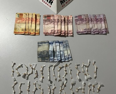 Papagaios/MG – Homem é preso por tráfico de drogas após abordagem da Polícia Militar