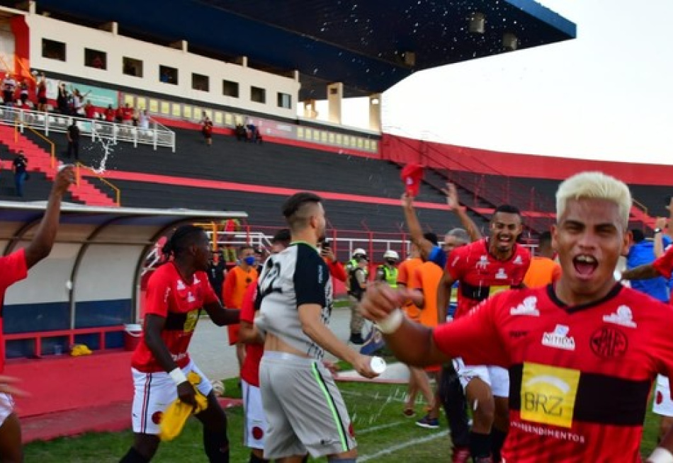 Pouso Alegre e Athletic Club garantem vaga na elite do Campeonato Mineiro de 2021