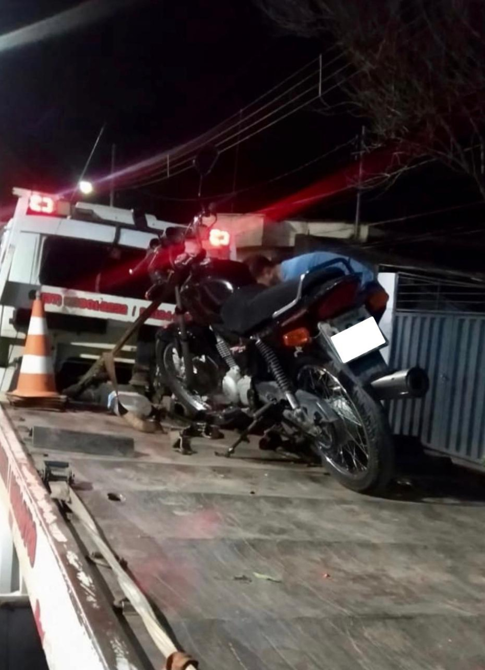 Polícia Militar prende rapaz de 18 anos acusado de roubar moto em Divinópolis