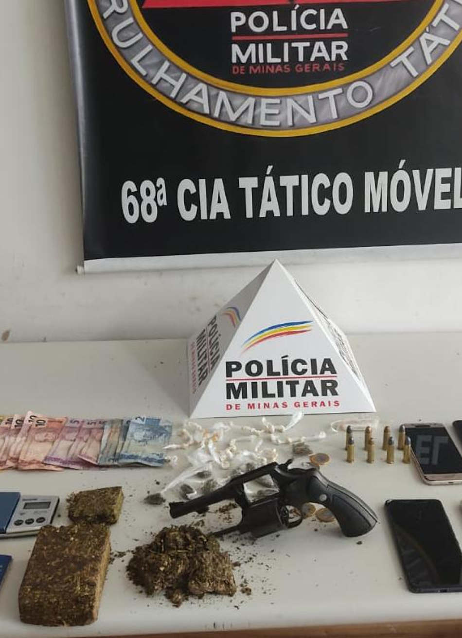 Polícia Militar prende um rapaz de 26 anos em Nova Serrana suspeito de tráfico de drogas e porte ilegal de arma de fogo