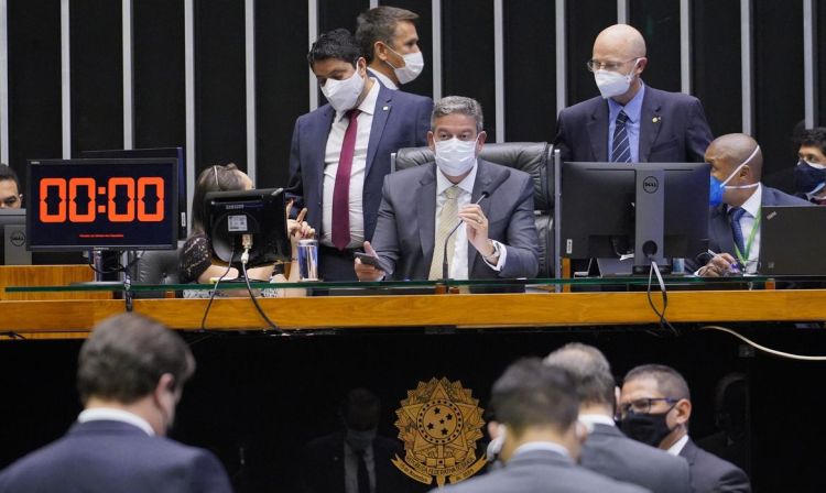 Câmara dos Deputados conclui votação, em primeiro turno, da PEC Emergencial