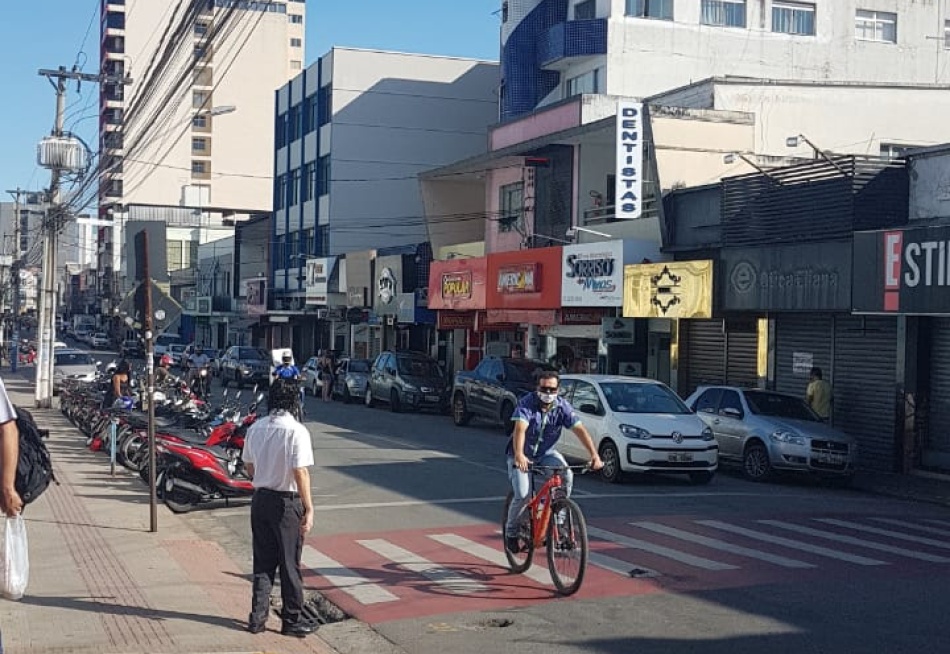 Comércio de Pará de Minas vai ter horário especial de funcionamento no Dia dos Namorados