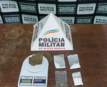 PM localiza drogas em mata na Vila Nossa Senhora Aparecida em Pará de Minas