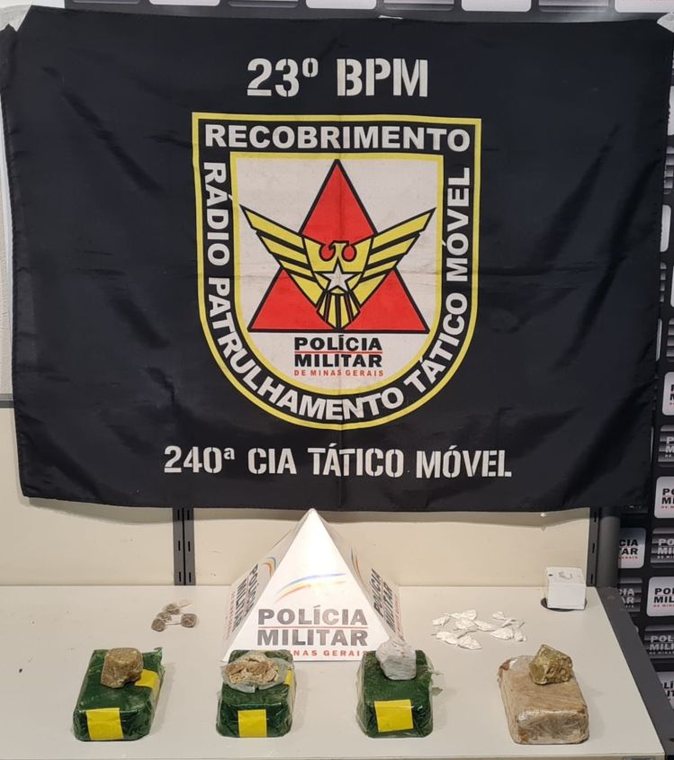 Polícia Militar apreende aproximadamente 4,5 quilos de drogas em Divinópolis
