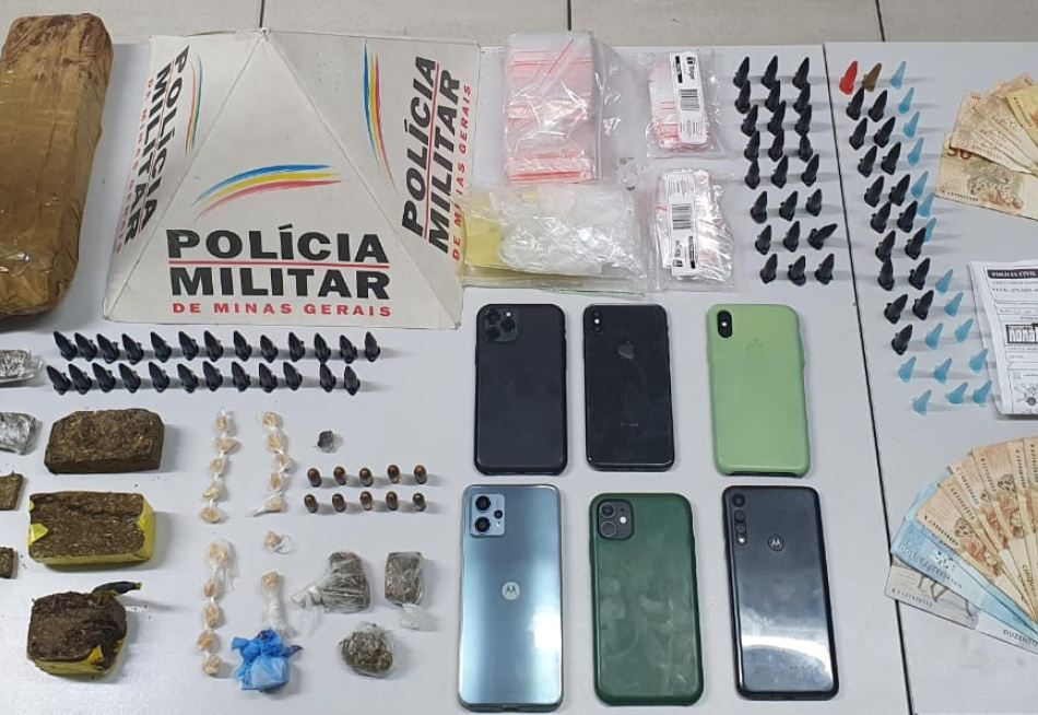 POLÍCIA MILITAR PRENDE INDIVÍDUOS SUSPEITOS DE TRÁFICO.