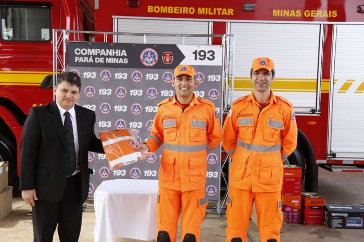 Corpo de Bombeiros de Pará de Minas recebe novos equipamentos adquiridos com verbas da Justiça