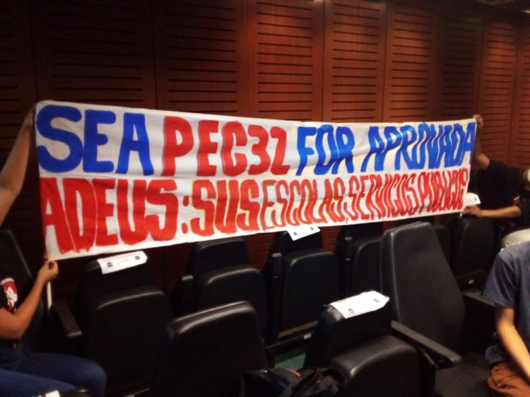 PEC 32 foi debatida em uma audiência pública realizada na noite desta segunda-feira na Câmara Municipal