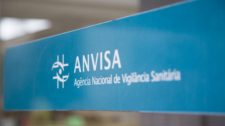 Anvisa determina a interrupção do estudo clínico da vacina chinesa Coronavac