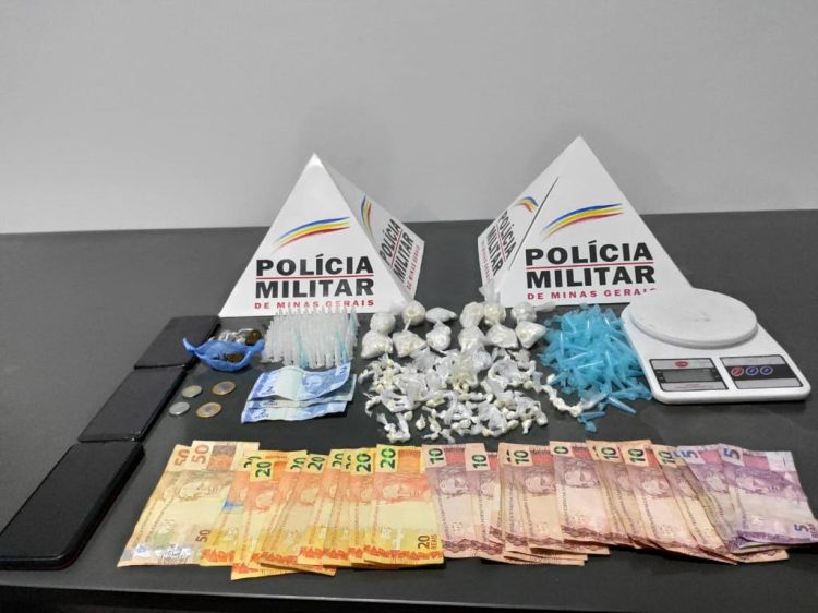 Polícia Militar apreende grande quantidade de drogas durante operação "Carnaval pela Vida" em Papagaios