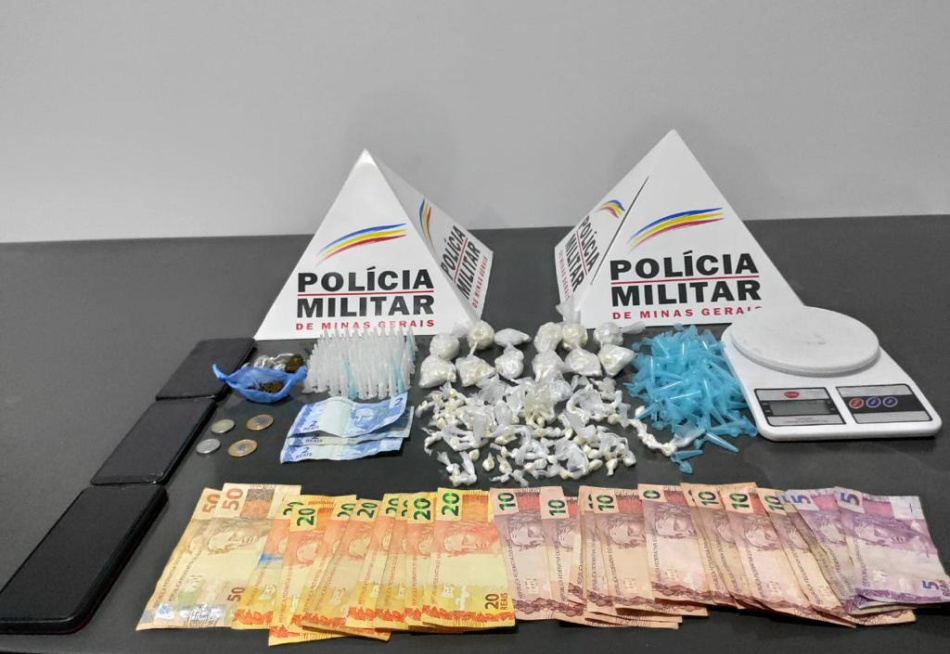Polícia Militar apreende grande quantidade de drogas durante operação "Carnaval pela Vida" em Papagaios