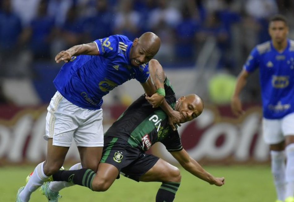 América venceu o clássico contra o Cruzeiro e subiu para a vice-liderança do Campeonato Mineiro