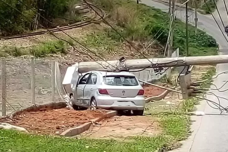 Mulher morre atropelada após acidente envolvendo dois carros em Divinóplis