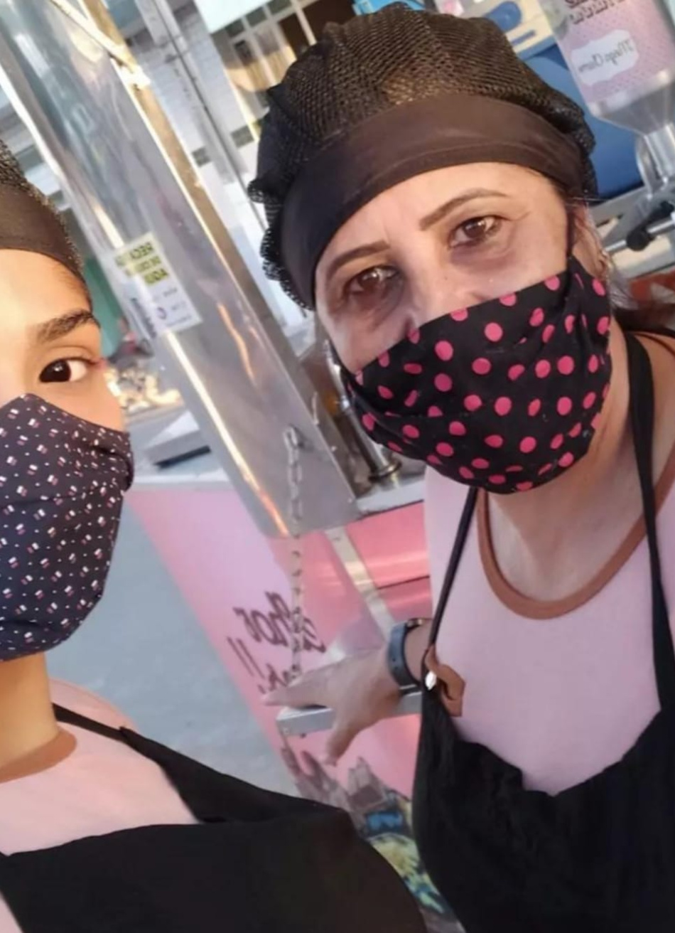 Mãe e filha fazem sucesso em Pará de Minas vendendo churros