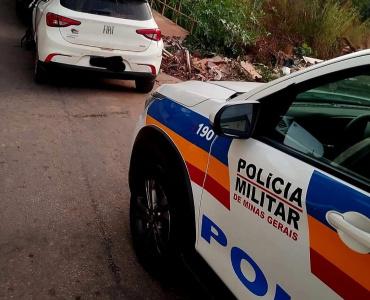 AÇÃO POLICIAL CONTÍNUA RESULTA NA LOCALIZAÇÃO DE CAMINHÃO ROUBADO EM PITANGUI E NA DETENÇÃO DE SUSPEITO EM NOVA SERRANA