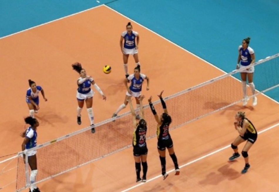 Minas e Praia Clube vencem seus jogos de estreia no Campeonato Mineiro de Vôlei Feminino