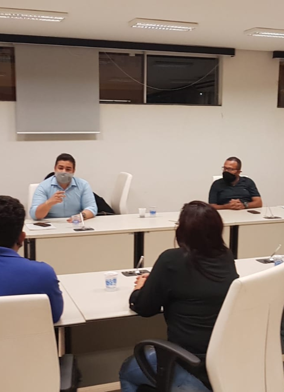 Moradores do bairro Piteiras recebem garantias de que nascentes não serão afetadas caso o projeto 120/2021 seja aprovado na Câmara
