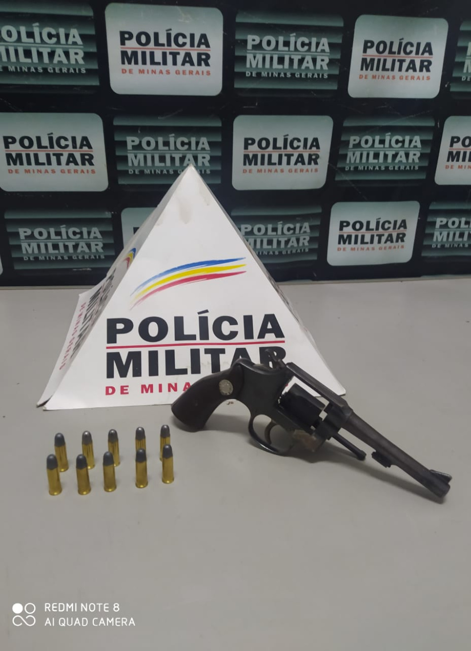 Denunciado por tráfico de drogas é preso em Pará de Minas com um revólver e munições