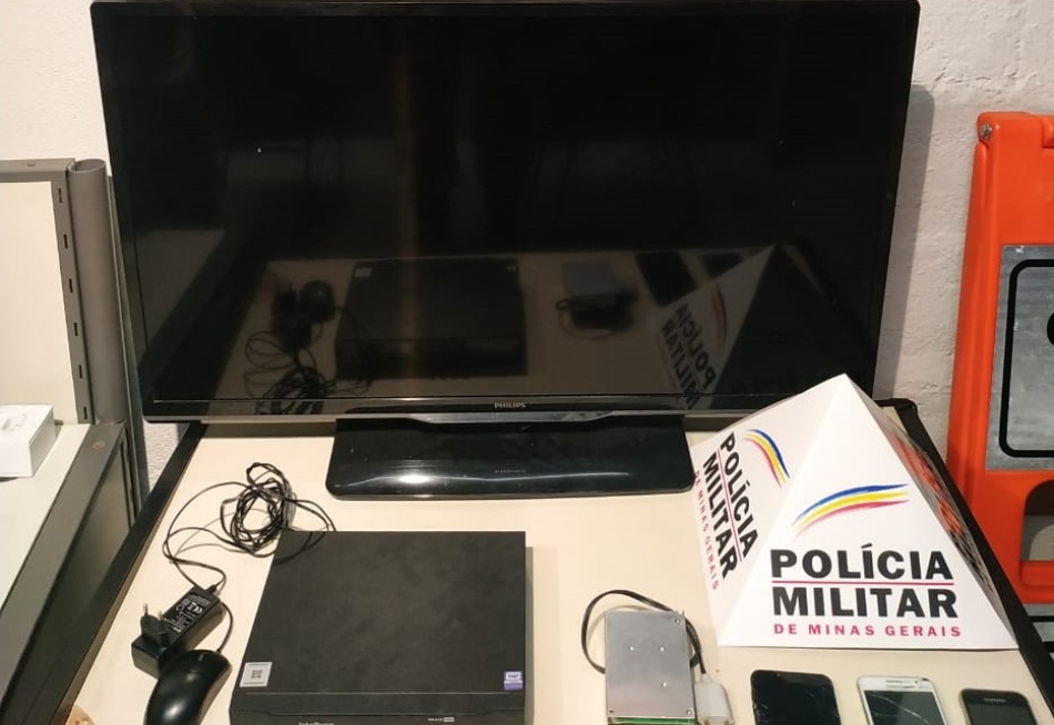 Casal é preso em Divinópolis acusado de receptação de materiais furtados