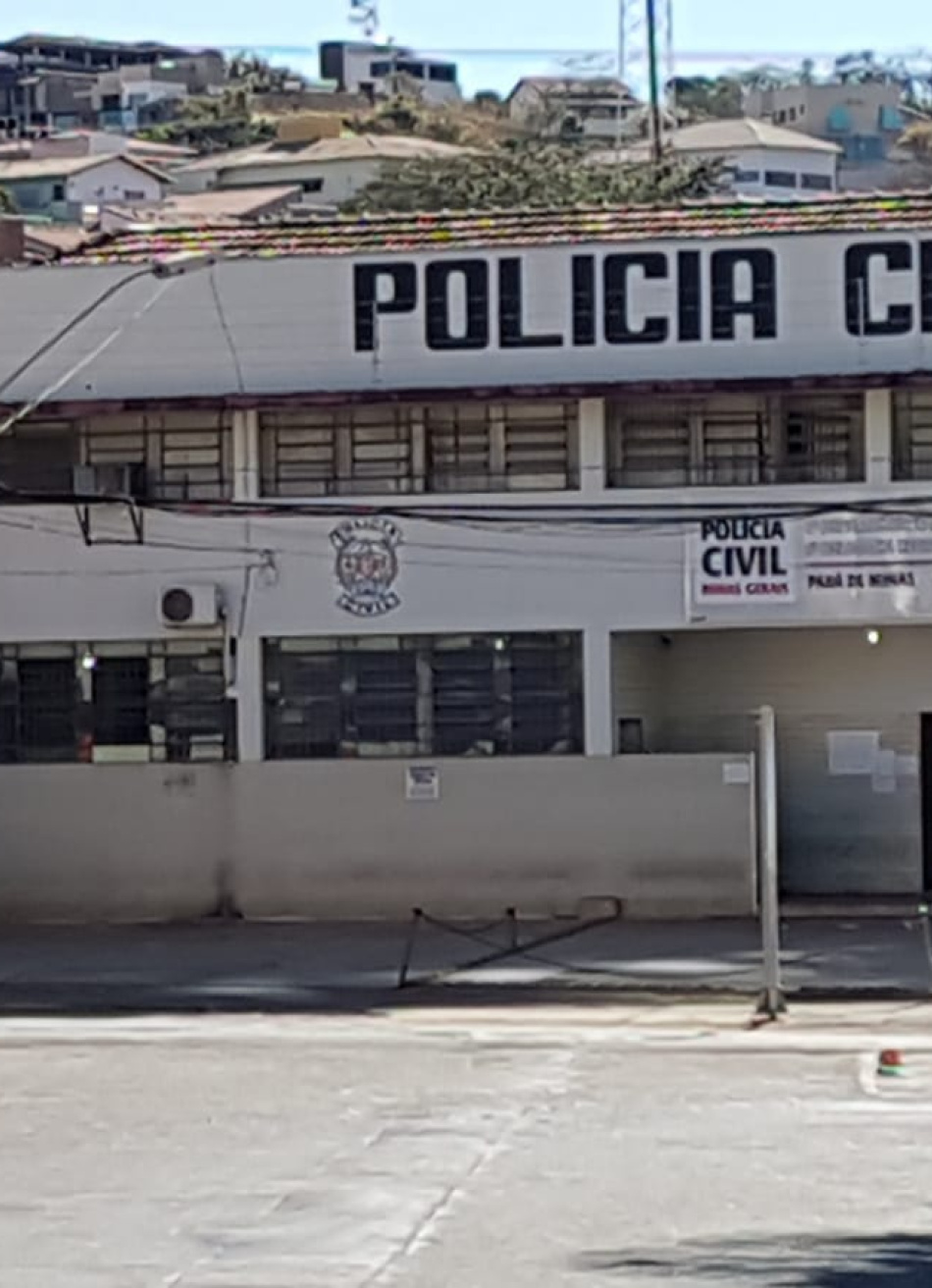 Polícia Militar prende dois homens no Parque Bariri II por posse e uso de drogas