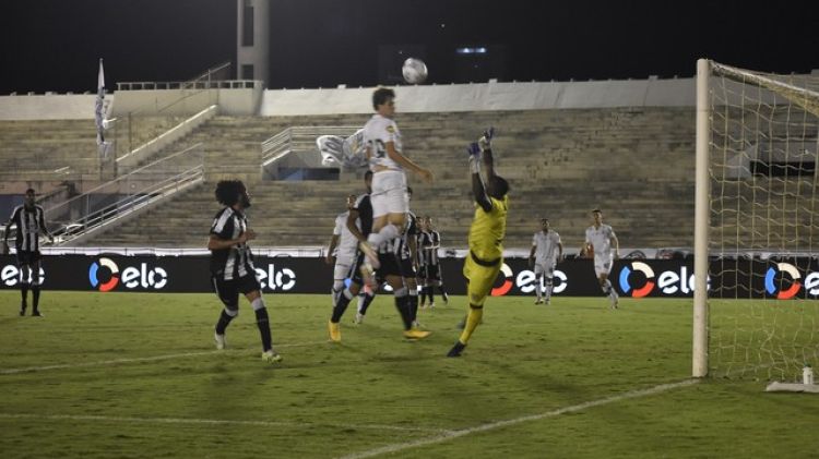 América vence o Treze-PB e garante vaga na segunda fase da Copa do Brasil