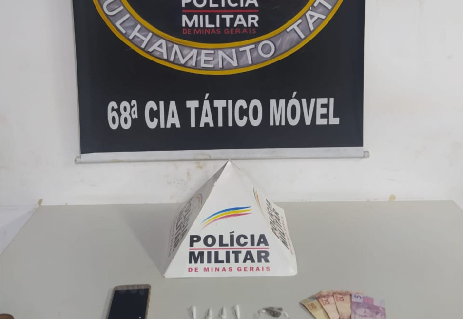 Polícia prende dupla acusada de tráfico de drogas em Nova Serrana